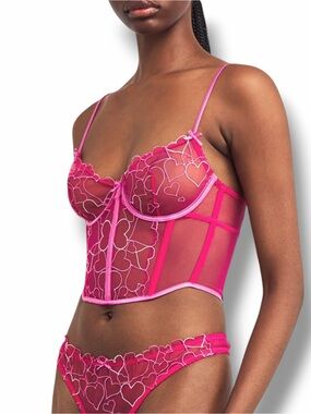 SKIMS Embroidered Tulle Unlined Heart Demi Corset